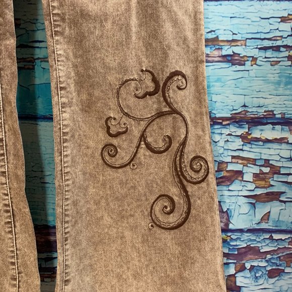 Mexx Flared Super Soft Embroidered Pants - Picture 3 of 9